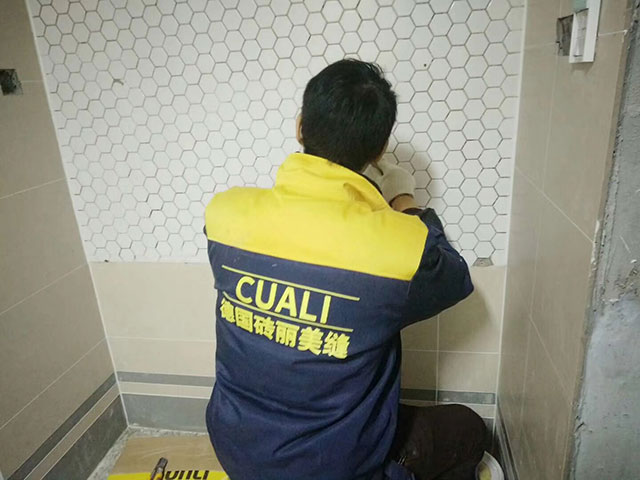 美缝施工师傅 美缝施工师傅